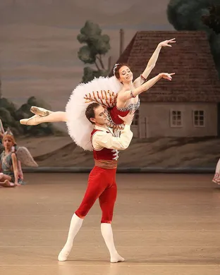 Coppelia Lakeland